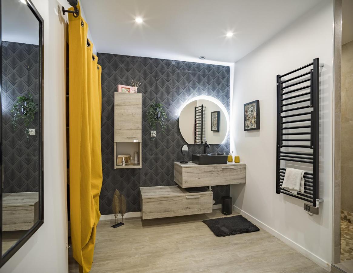 Loft Avec Jardin Et Parking Prive Apartment Troyes Exterior photo
