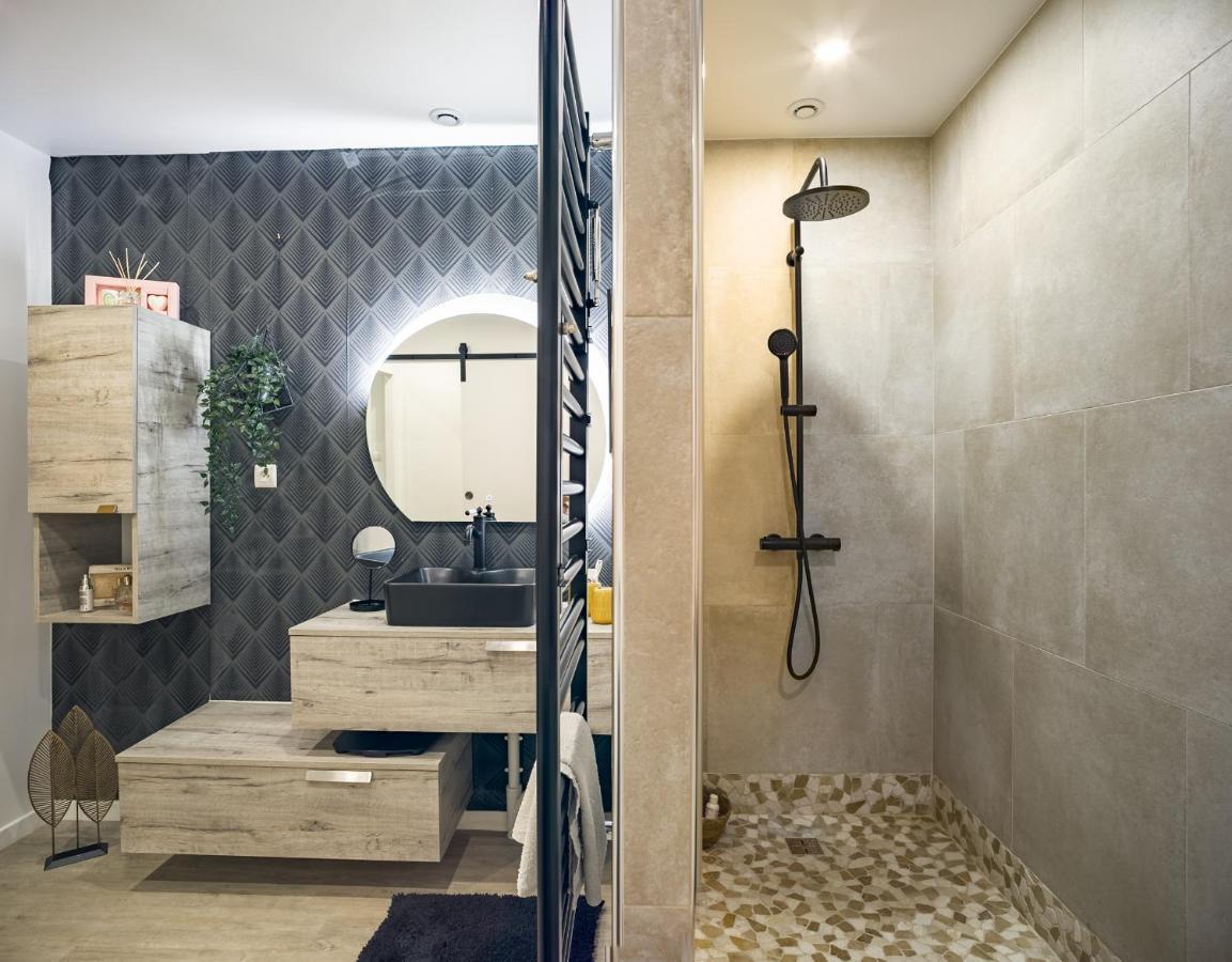 Loft Avec Jardin Et Parking Prive Apartment Troyes Exterior photo